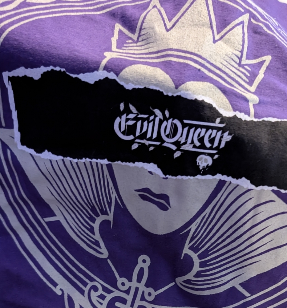 Disney Pixar Evil Queen Villains Purple Graphic T-shirt  XLarge Snow White Movie